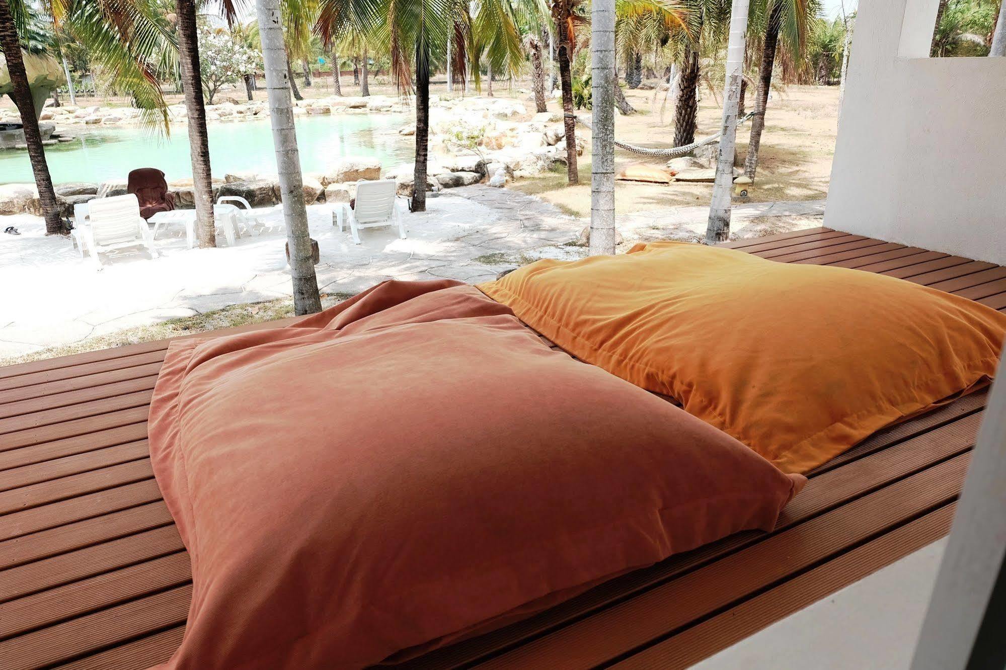Ohana Resort And Restaurant Rayong Exteriör bild